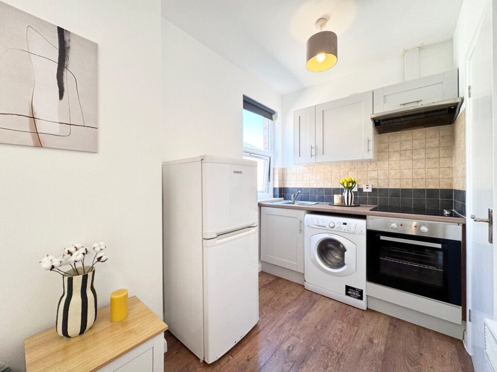 West Hendon Broadway - London - Middlesex - NW9