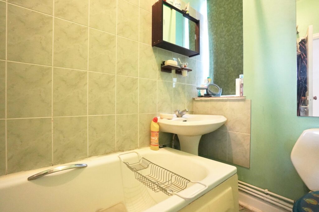 The Market Place - London - Hampstead Garden Suburb - NW11