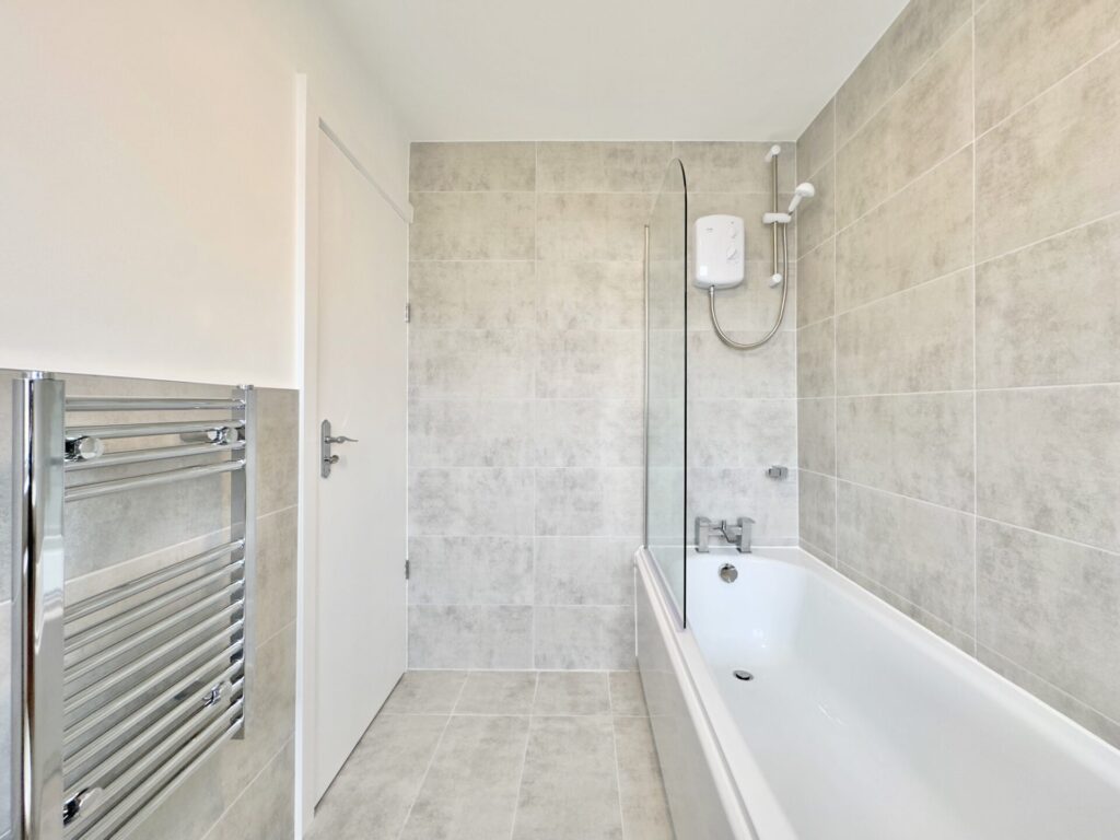 Station Parade - Canons Park - Middlesex - HA8