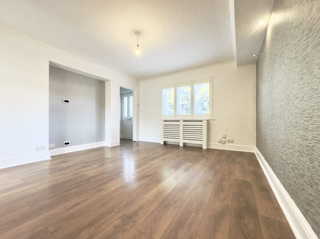 Radlett Road - St Albans  - Hertfordshire - AL2