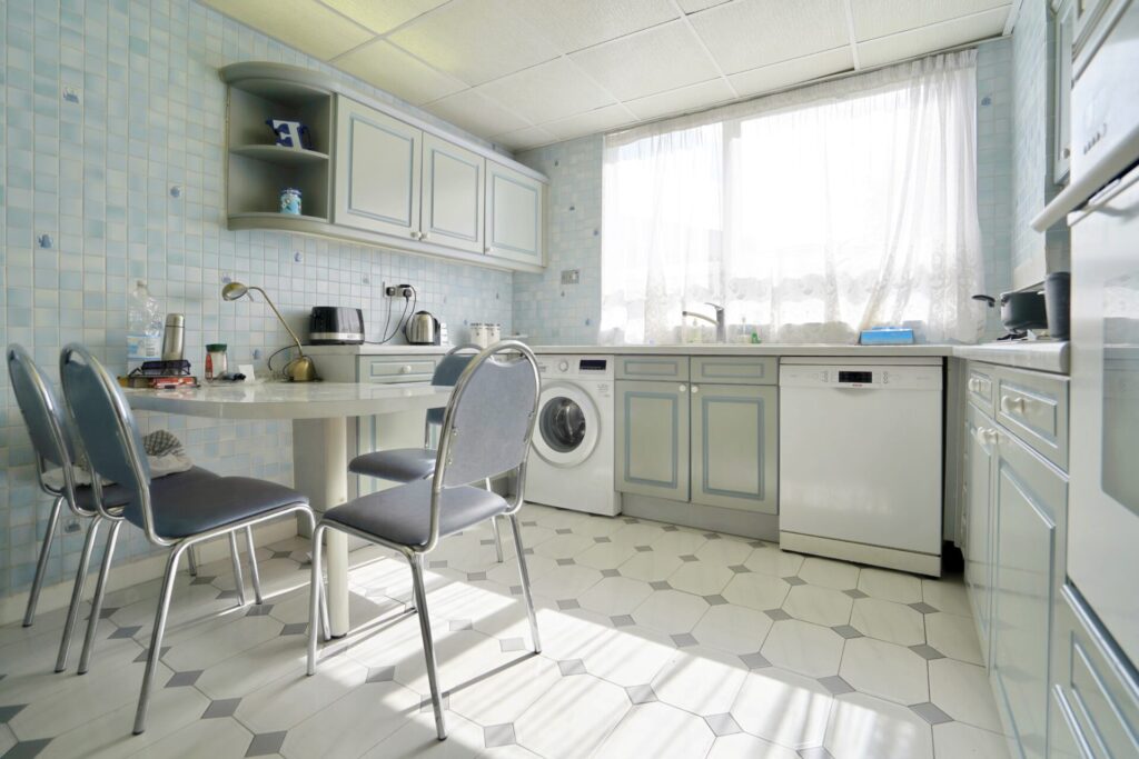 High Mount - London - Hendon - NW4