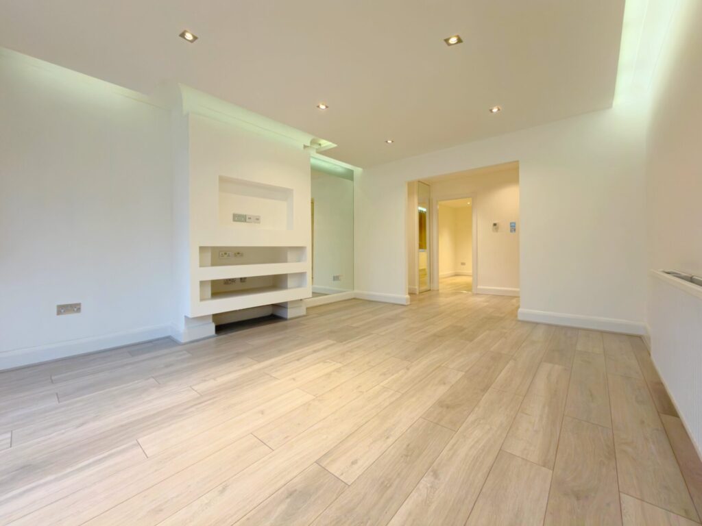 Beaufort Park - London - London - NW11