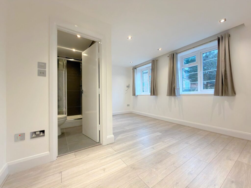 Beaufort Park - London - London - NW11