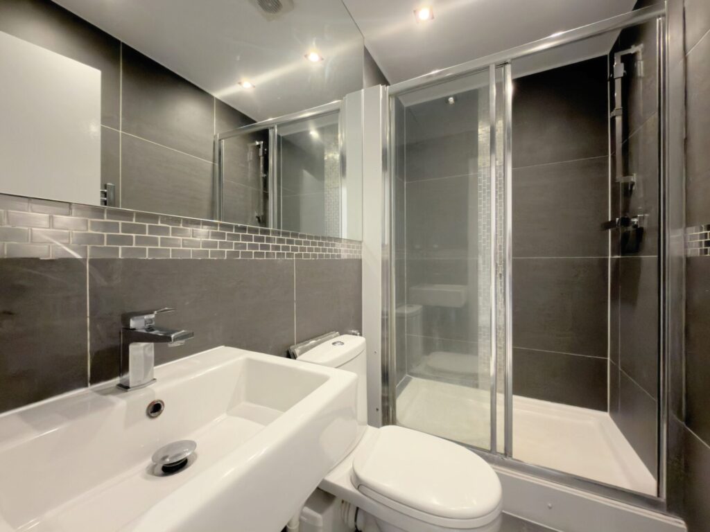 Beaufort Park - London - London - NW11