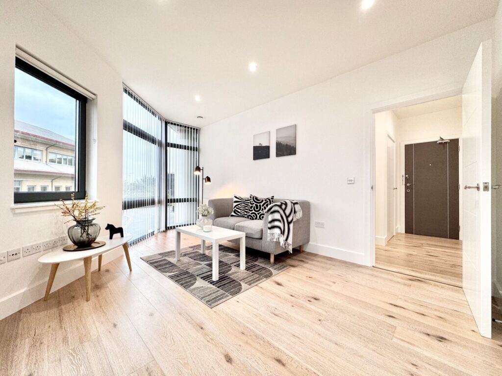 Mondial Way - Hayes - Middlesex - UB3