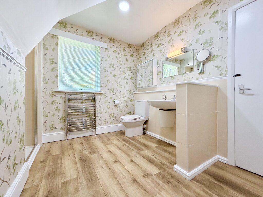 Victoria Road - Deal - Kingsdown - CT14