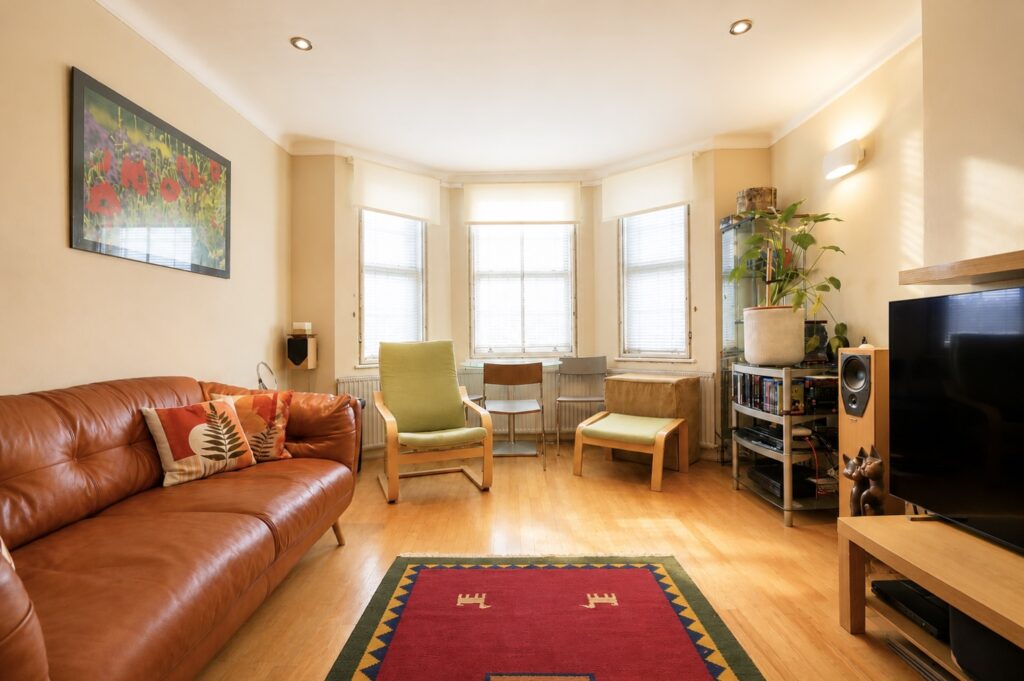 Queensborough Court - London - Finchley - N3