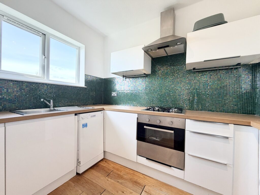 Rowlands Close - London - Mill Hill - NW7